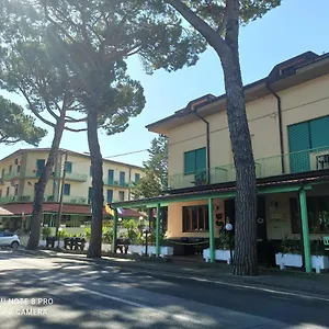 *** Hotel Flowers Italien